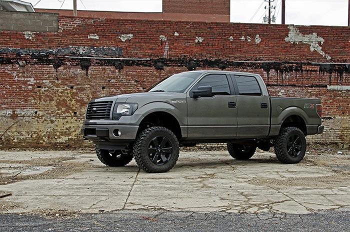 6 Inch Suspension Lift Kit Lifted N3 Struts 11-14 F-150 4WD Rough Country