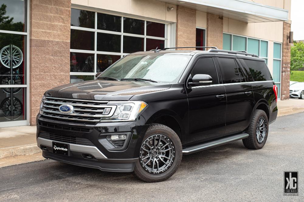 Ford Expedition Rebel 6 - D680