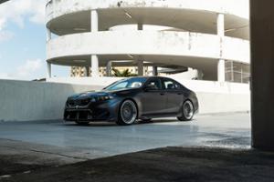 BMW M5 Thumbnail