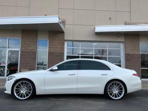 Mercedes-Benz S580 with 
