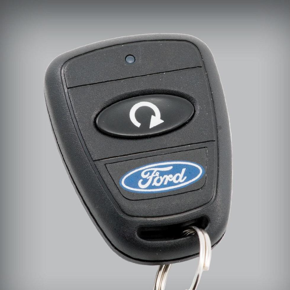 Ключ на старт. Ds7z-15k601-j. Ford Remote start Ford focus4 брелок. Ford Focus Remote start. Брелок дистанционного запуска Page.