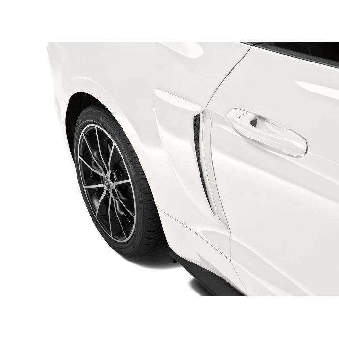 Scoops - Side Quarter, White Platinum 2015 - 2018	Ford	Mustang VHR3Z-63279D36-AK