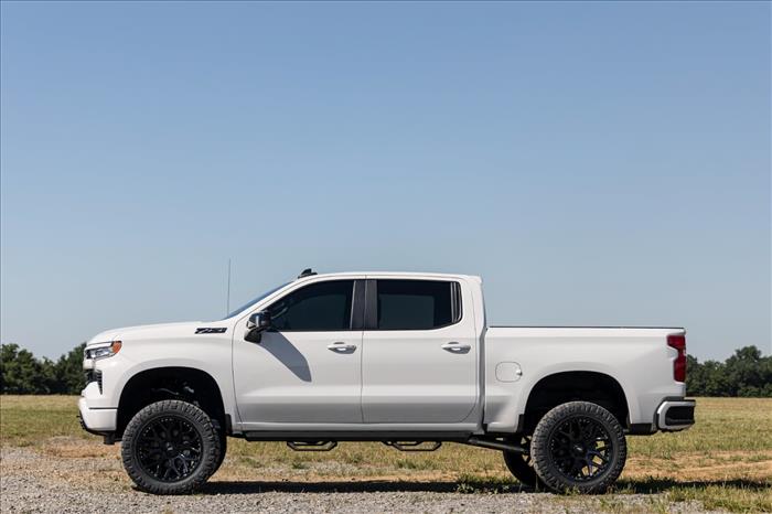 6 Inch Lift Kit M1 Struts/M1 Chevy Silverado 1500 4WD (2025-2026) Rough Country
