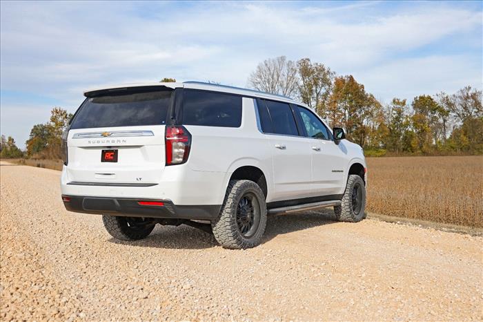 2 Inch Lift Kit N3 Struts Chevy/GMC SUV 1500 4WD (2021-2026) Rough Country