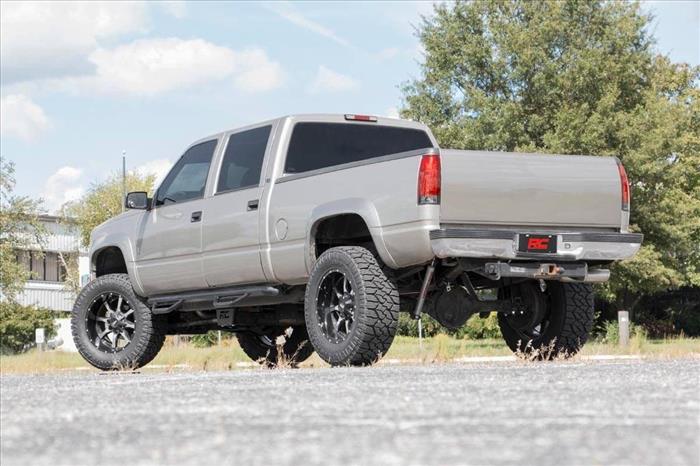 6 Inch Lift Kit 8-Lug M1 Chevy 3/4-Ton Suburban/C2500/K2500 Truck/C3500/K3500 Truck (88-00) Rough Country