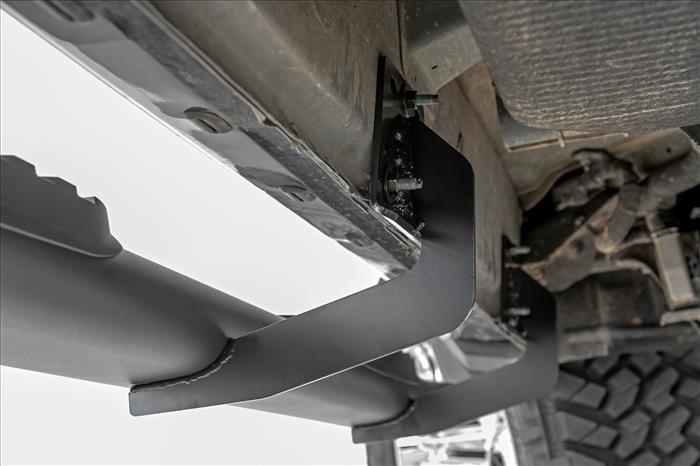 Dodge Oval Nerf Step Bars (19-20 Ram Crew Cab) Rough Country