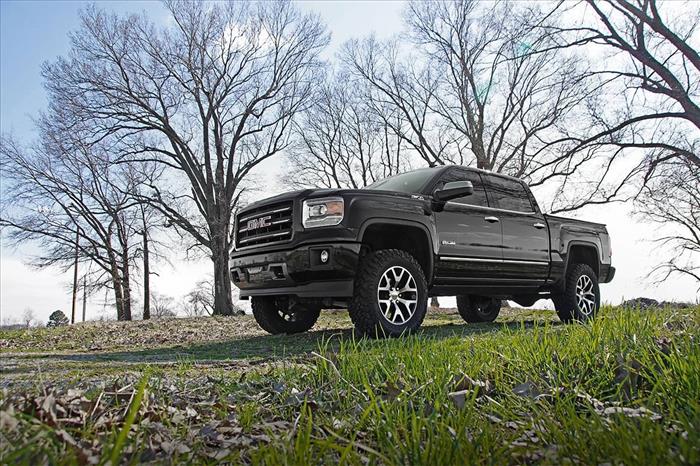 6 Inch Lift Kit Cast Steel Silverado/Sierra 1500 4WD (14-17) Rough Country
