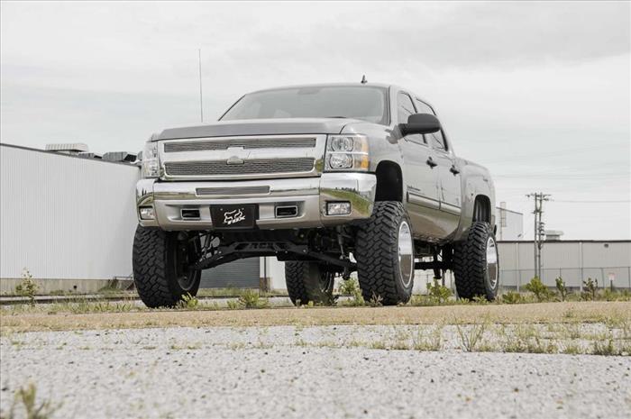 7.5 Inch Lift Kit Silverado/Sierra 1500 4WD (2007-2013) Rough Country