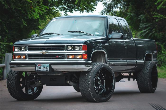 6 Inch Lift Kit M1 Silverado/Sierra 1500 Truck & SUV 4WD (1988-1999) Rough Country