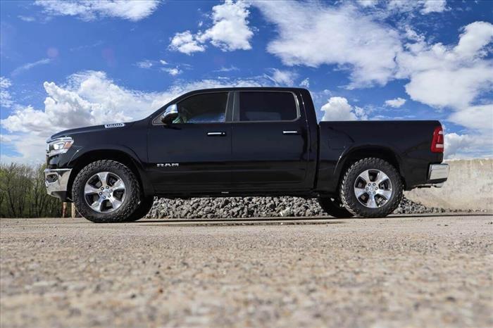 2.0 Inch Ram Leveling Lift Kit 19-20 Ram 1500 4WD Air Ride Rough Country