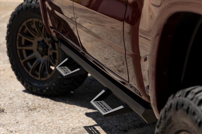 SRL2 Adj Aluminum Step Crew Cab Ram 1500 (19-26)/1500 TRX (21-24) Rough Country
