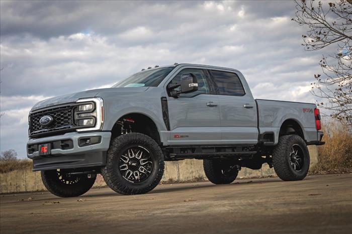 4.5 Inch Lift Kit Radius Arm Diesel M1 Ford F-250/F-350 Super Duty (23-26) Rough Country