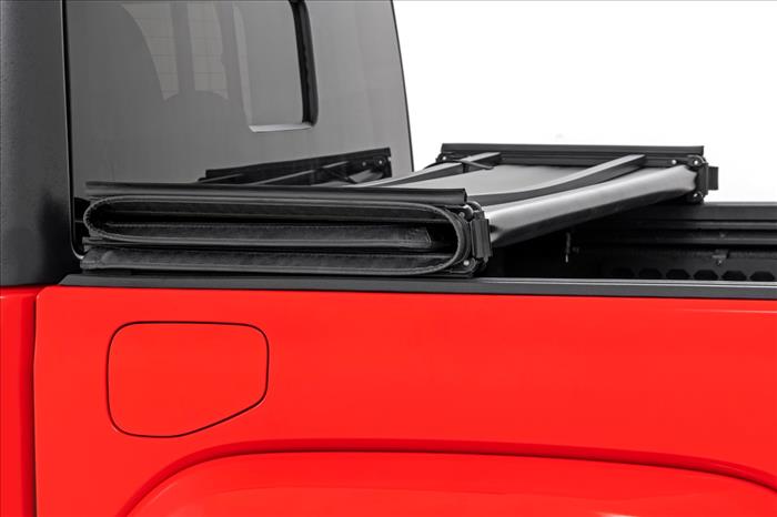 Soft Tri-Fold Bed Cover 5 Foot Bed Jeep Gladiator JT 4WD (2020-2025) Rough Country