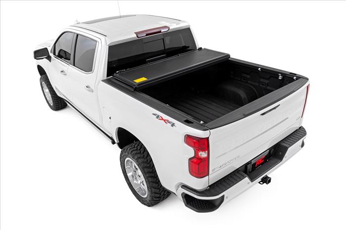 Hard Low Profile Bed Cover 5 Foot 9 Inch Bed Rail Caps Silverado/Sierra 1500/2500HD/3500HD (14-19 & Classic) Rough Country
