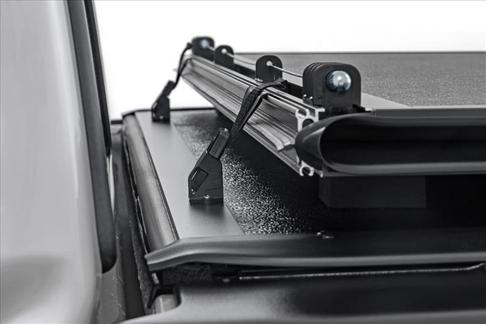 Hard Low Profile Bed Cover 5 Foot 7 Inch Bed Ford F-150 2WD/4WD (2004-2014) Rough Country