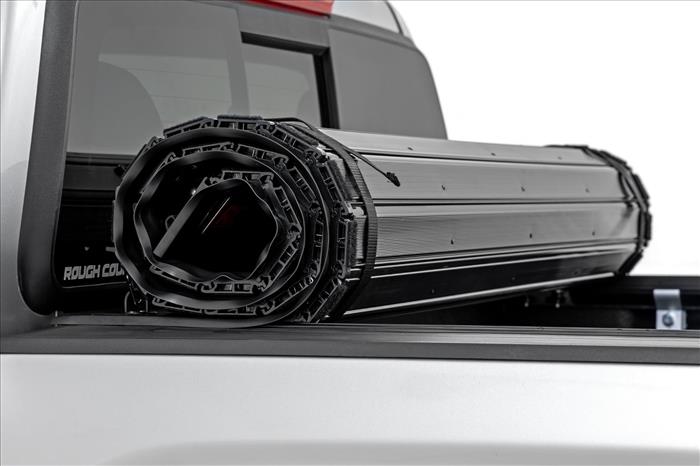 Hard Roll Up Bed Cover 5 Foot Bed Chevy/GMC Canyon/Colorado 2WD/4WD (15-22) Rough Country