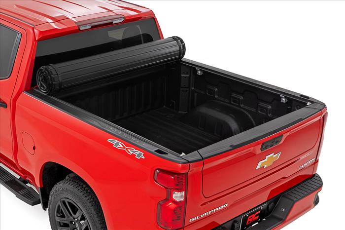 Hard Roll Up Bed Cover 5 Foot 10 Inch Bed Chevy/GMC Sierra 1500 (19-26)/Silverado 1500 (19-26) Rough Country