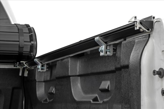 Hard Roll Up Bed Cover 5 Foot 9 Inch Bed Silverado/Sierra 1500 (07-13) Rough Country