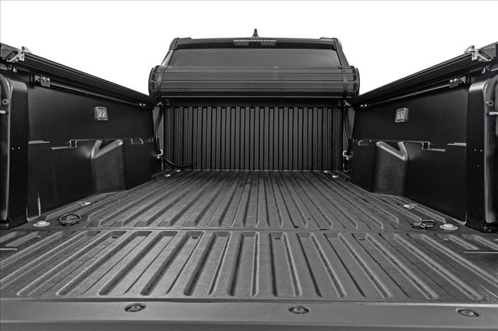 Hard Roll Up Bed Cover 6 Foot Bed Toyota Tacoma 2WD/4WD (2024-2026) Rough Country