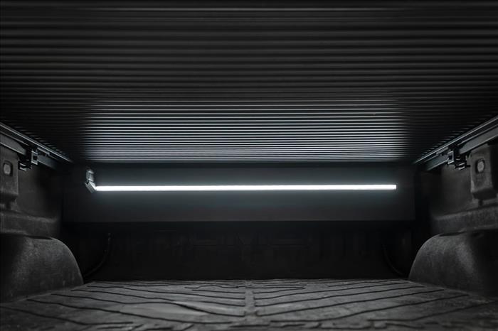 Powered Retractable Bed Cover 5 Foot 9 Inch Bed Silverado/Sierra 1500 (14-18 & Classic) Rough Country