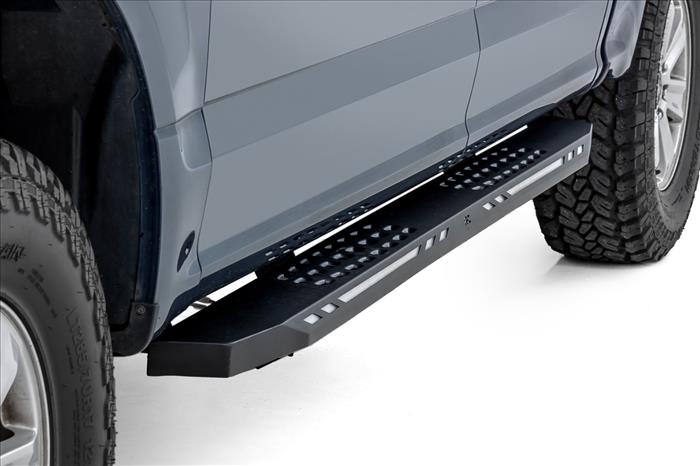 AC2 Running Boards Amber/White Crew Cab Ford F-150/Lightning/F-250/F-350/Raptor (15-26) Rough Country