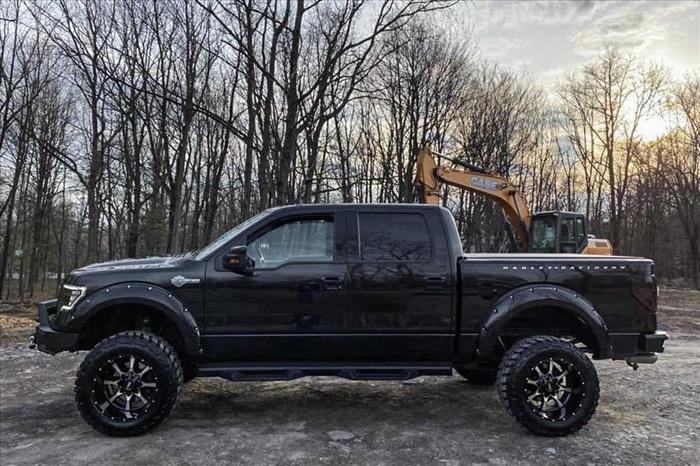 6 Inch Lift Kit N3 Struts Ford F-150 4WD (2011-2013) Rough Country