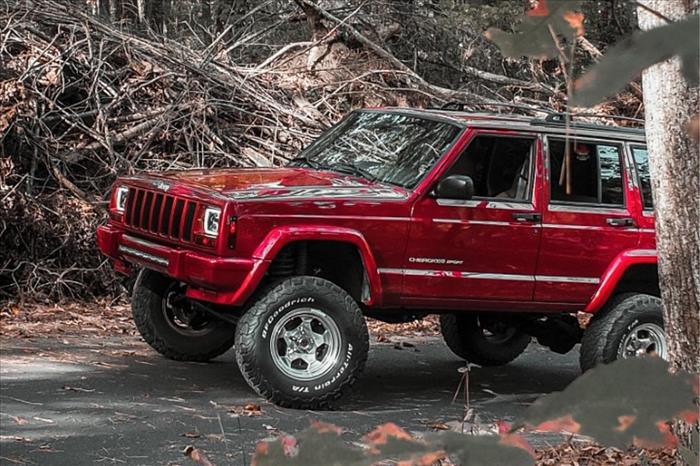 4.5 Inch Lift Kit RR springs Jeep Cherokee XJ 2WD/4WD (1984-2001) Rough Country