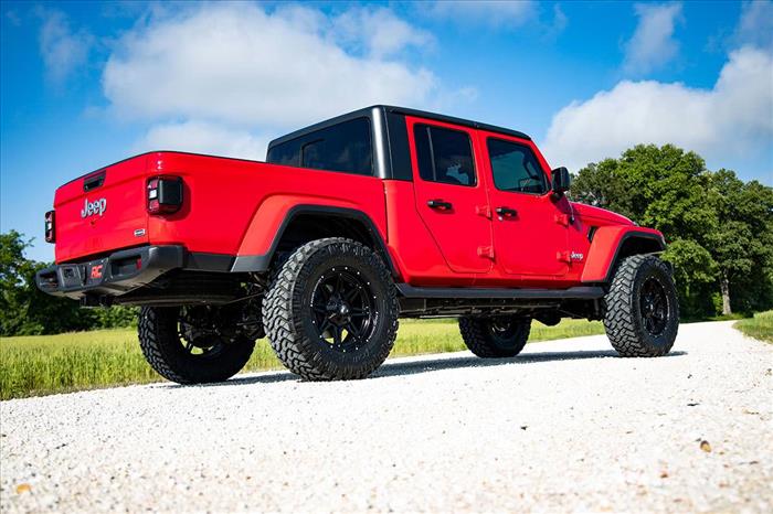 3.5 Inch Lift Kit Springs M1R Jeep Gladiator JT 4WD (2020-2023) Rough Country