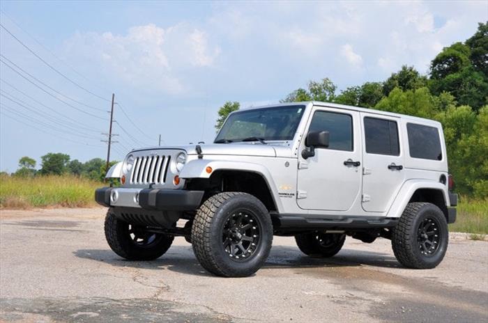 3.25 Inch Lift Kit V2 Jeep Wrangler Unlimited 2WD/4WD (2007-2018) Rough Country