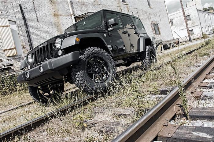 2.5 Inch Lift Kit Coils Jeep Wrangler Unlimited 2WD/4WD (2007-2018) Rough Country