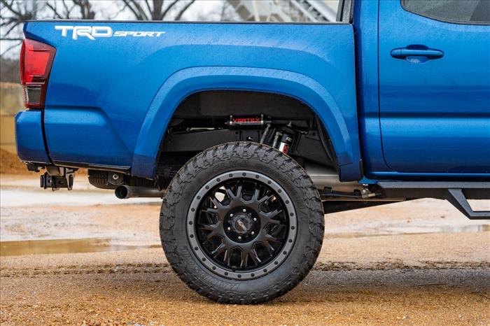 Vertex 2.5 Reservoir Rear Shocks 3 Inch Toyota Tacoma 2WD/4WD (2005-2023) Rough Country