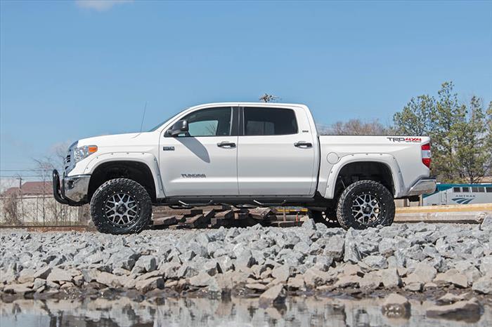 6 Inch Lift Kit Toyota Tundra 2WD/4WD (2016-2021) Rough Country