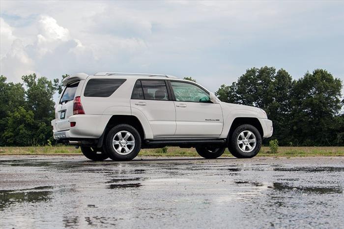 2 Inch Lift Kit Toyota 4Runner 4WD (2003-2009) Rough Country