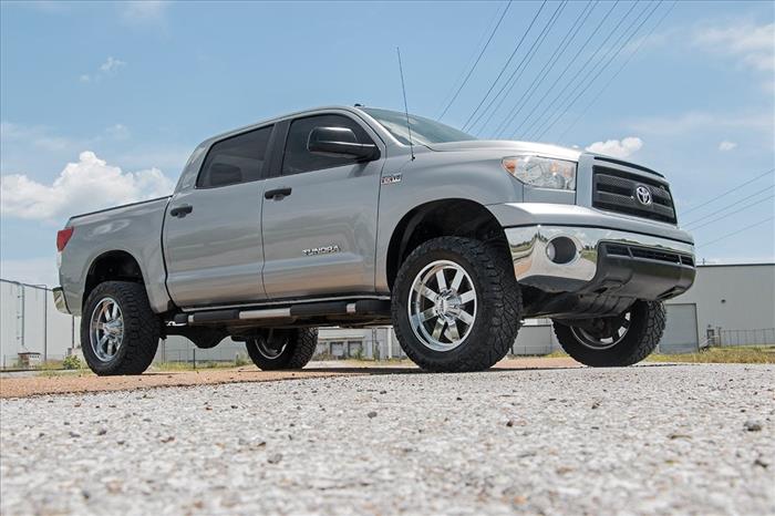 3.5 Inch Lift Kit Red Toyota Tundra 2WD/4WD (2007-2021) Rough Country