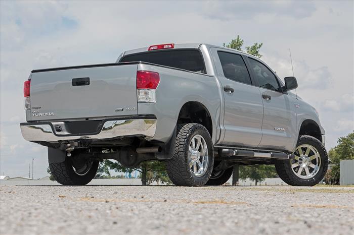 3.5 Inch Lift Kit Vertex 07-21 Toyota Tundra 4WD Rough Country