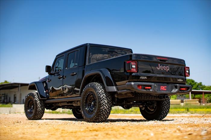 2.5 Inch Leveling Kits Springs M1R Jeep Gladiator JT 4WD (2024-2025) Rough Country