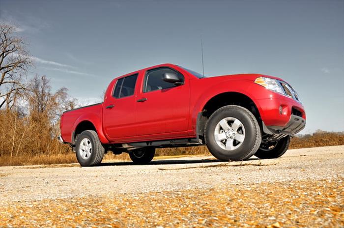 2.5 Inch Leveling Kit Nissan Frontier (05-26)/Xterra (05-15) Rough Country