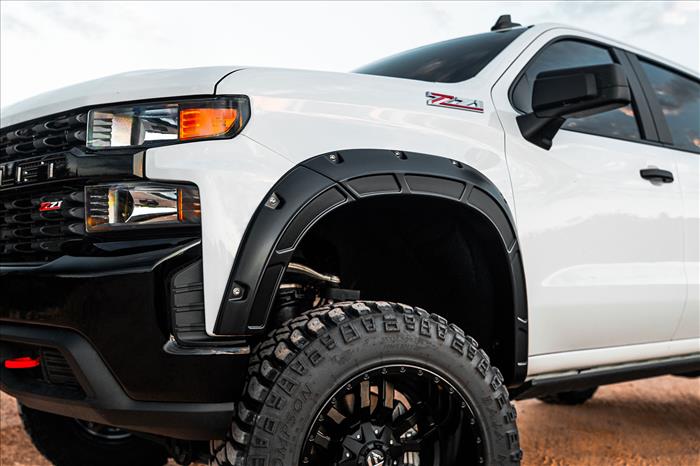 Fender Flares Defender GB8 Mosaic Black Chevy Silverado 1500 (19-26) Rough Country