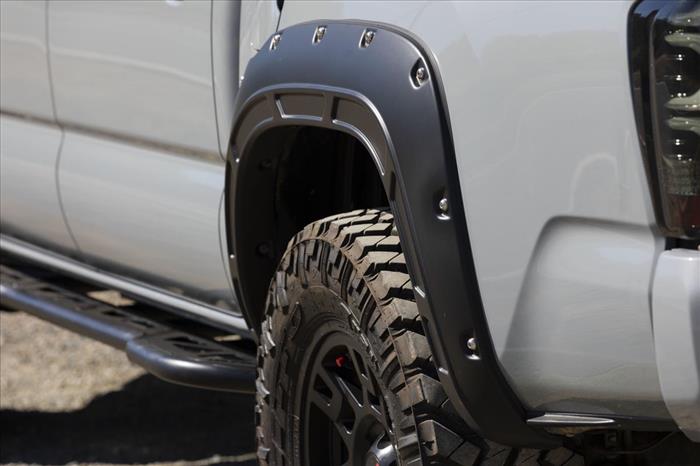 Fender Flares Defender 6X3 Lunar Rock Toyota Tacoma 2WD/4WD (2016-2023) Rough Country