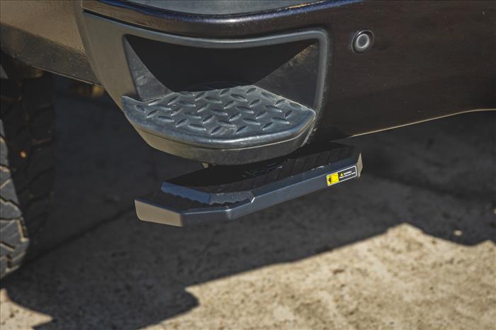 Retractable Bed Step Manual Pull Silverado/Sierra 2500HD/3500HD (15-19) Rough Country