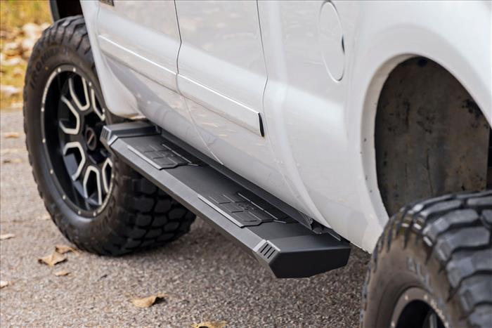 HD2 Aluminum Running Boards Super Crew Cab Ford F-250/F-350 Super Duty (99-16) Rough Country