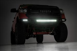 Front Prerunner Bumper LED Toyota Tundra 2WD/4WD (2014-2021) Rough Country