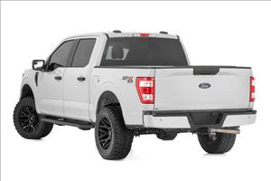 OV2 Running Boards Side Step Bars Crew Cab Ford F-150/Lightning/F-250/F-350 (15-26) Rough Country