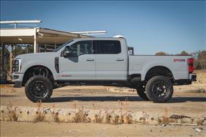 6 Inch Lift R/A C/O V2 Ford F-250/F-350 Super Duty 4WD (2023-2026) Rough Country