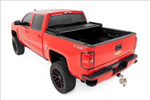 Soft Tri-Fold Bed Cover 5 Foot 9 Inch Bed Silverado/Sierra 1500 (14-18 & Classic) Rough Country