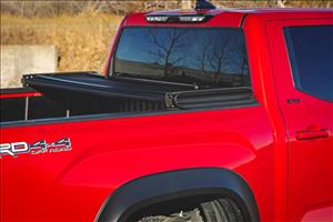 Soft Tri-Fold Bed Cover 5 Foot 7 Inch Bed with and w/o OE Rail Toyota Tundra (22-26) Rough Country