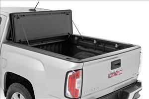 Hard Tri-Fold Flip Up Bed Cover 5 Foot Bed Chevy/GMC Canyon/Colorado (15-26) Rough Country
