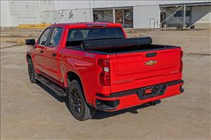 Hard Roll Up Bed Cover 5 Foot 10 Inch Bed Chevy/GMC Sierra 1500 (19-26)/Silverado 1500 (19-26) Rough Country