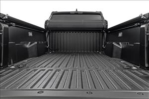 Hard Roll Up Bed Cover 6 Foot Bed Toyota Tacoma 2WD/4WD (2024-2026) Rough Country