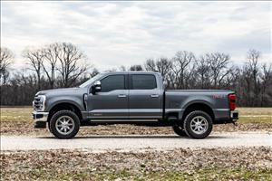 2 Inch Leveling Kit Track Bar Bracket Ford F-250/F-350 Super Duty (17-26) Rough Country